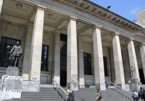 biblioteca-nacional-uruguay